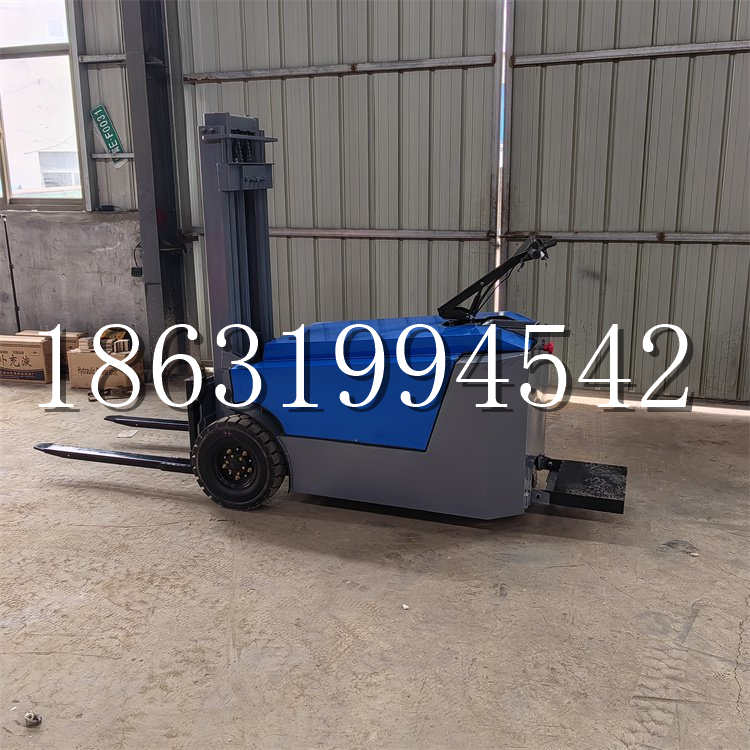 藁城区全电动叉车插腿式堆高车液压装卸车1.5吨升高小型站驾式铲车